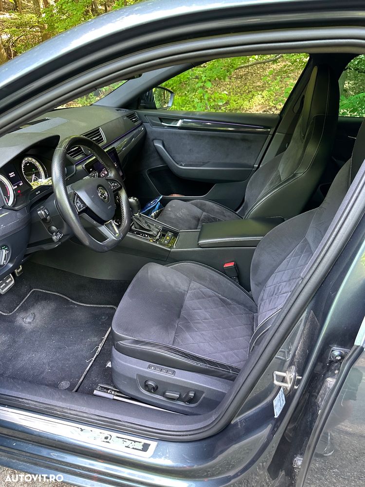 Skoda Superb 2.0 TDI 4x4 DSG Premium Edition - 29