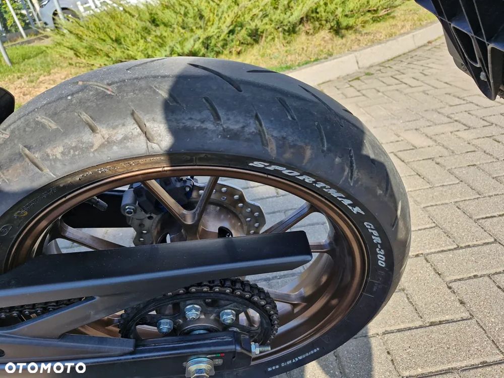 Honda CB - 4