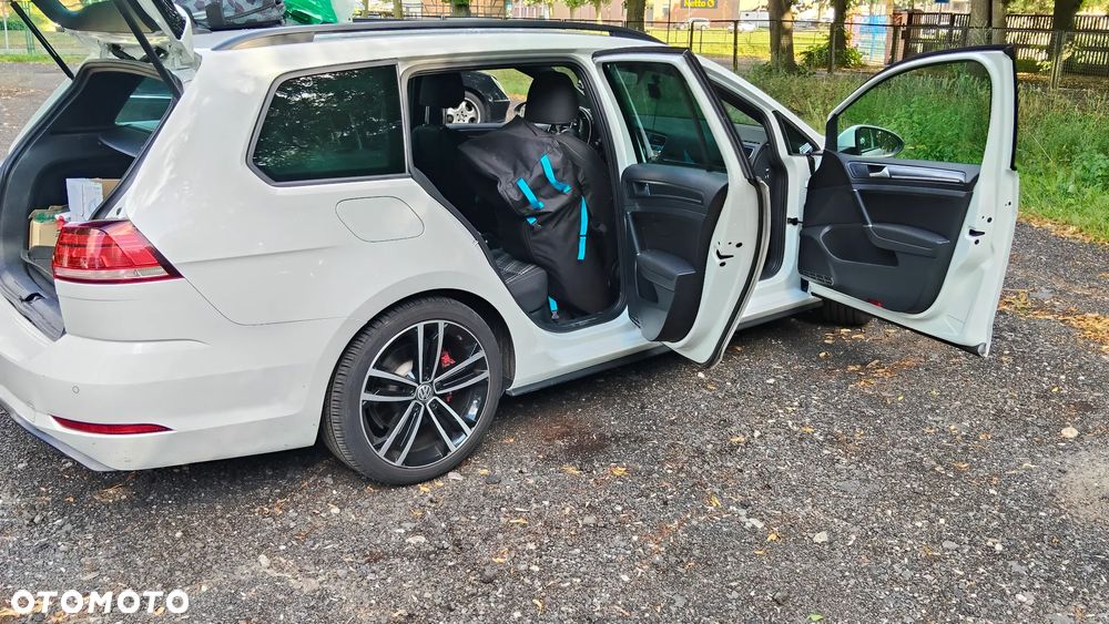 Volkswagen Golf - 7