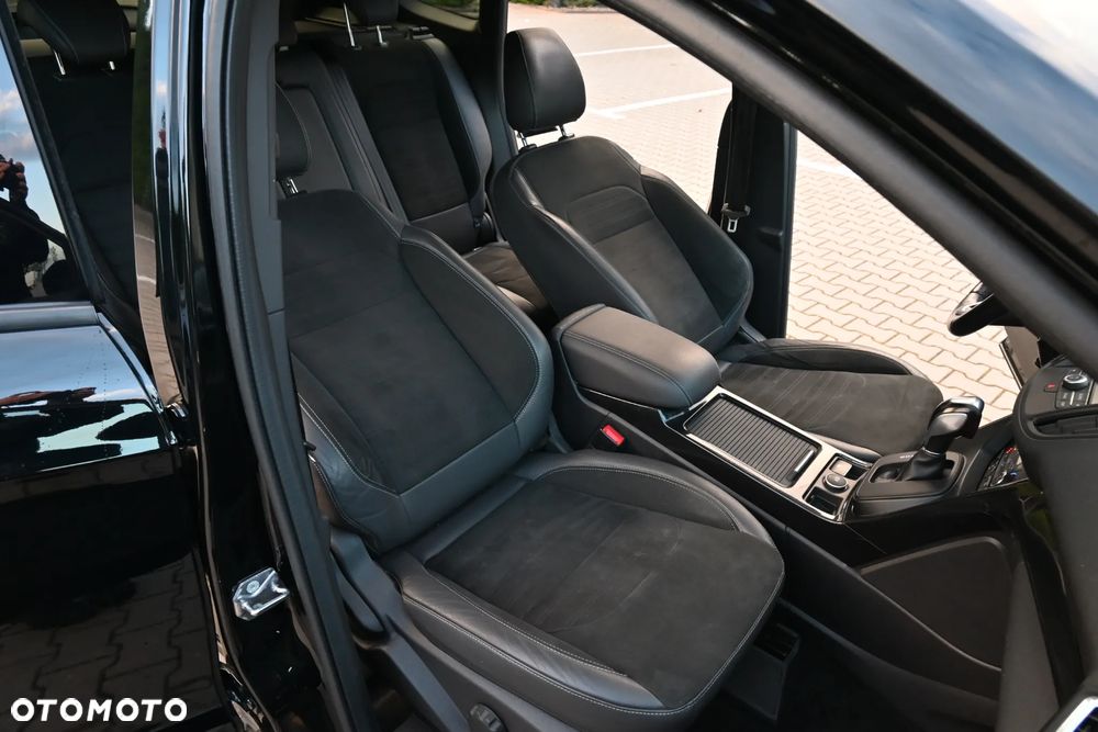 Ford Kuga 2.0 TDCi AWD ST-Line - 36