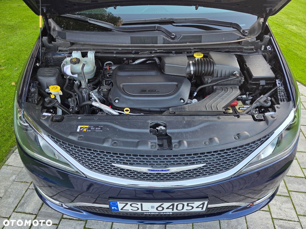 Chrysler Pacifica - 31