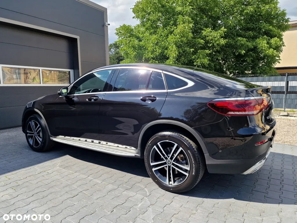 Mercedes-Benz GLC GLC-Coupe 300 de 4Matic 9G-TRONIC AMG Line - 33