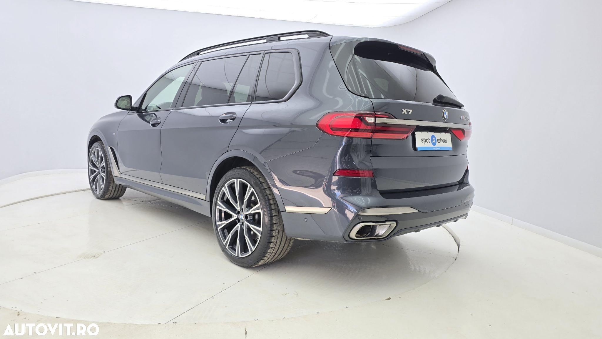 BMW X7 M50d - 8
