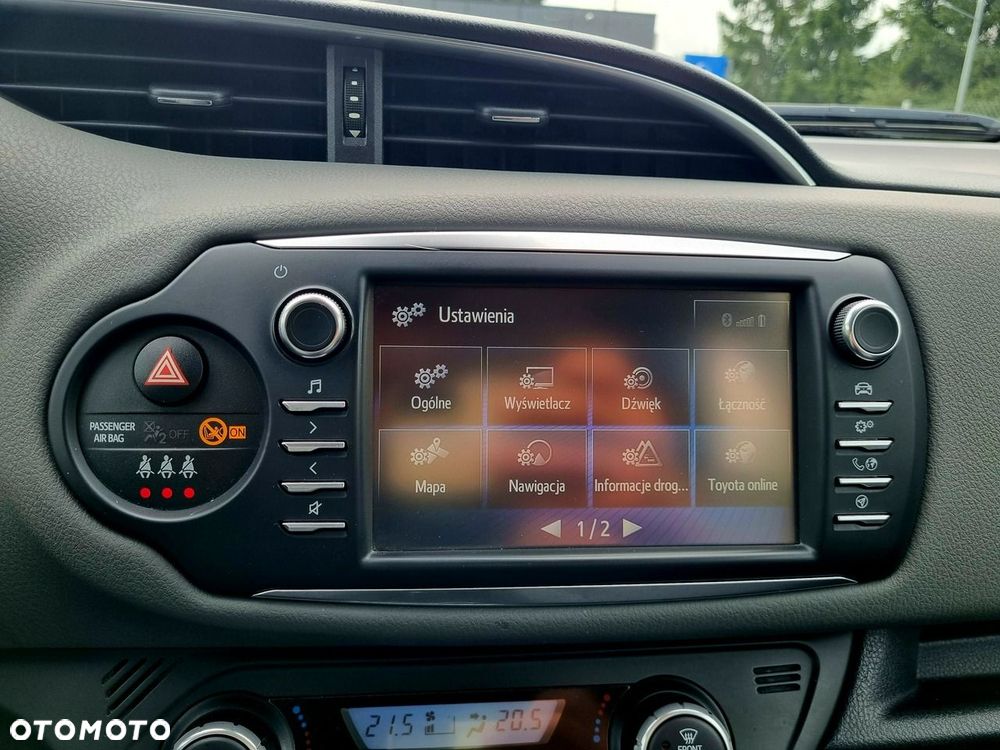 Toyota Yaris Hybrid 100 Active EU6 - 20
