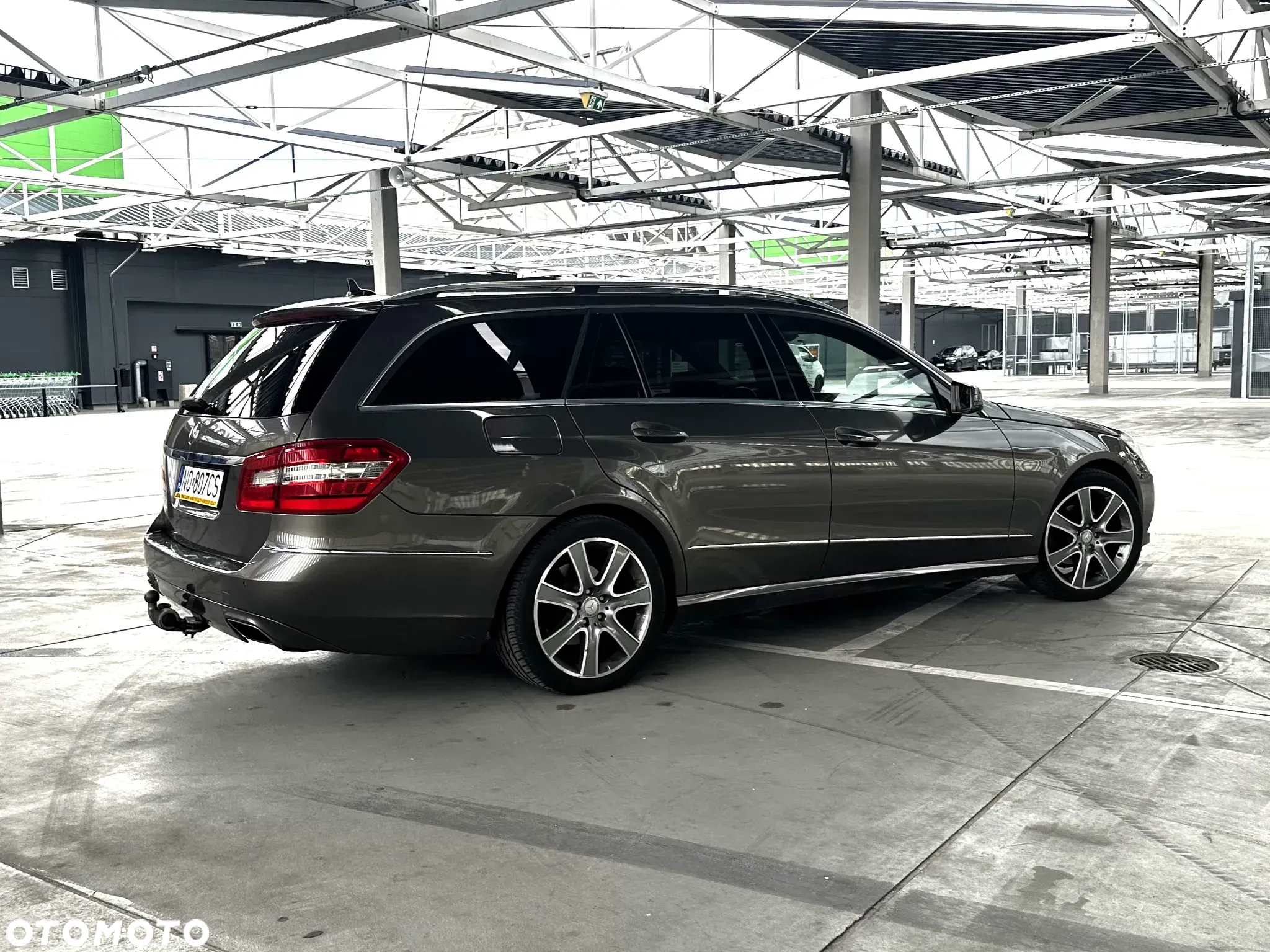 Mercedes-Benz Klasa E 200 T CGI BlueEFFICIENCY 7G-TRONIC Avantgarde - 10
