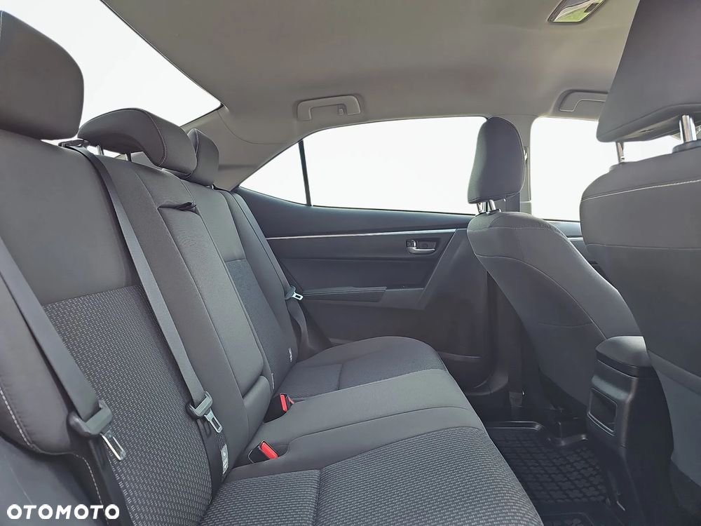 Toyota Corolla 1.6 Comfort - 16