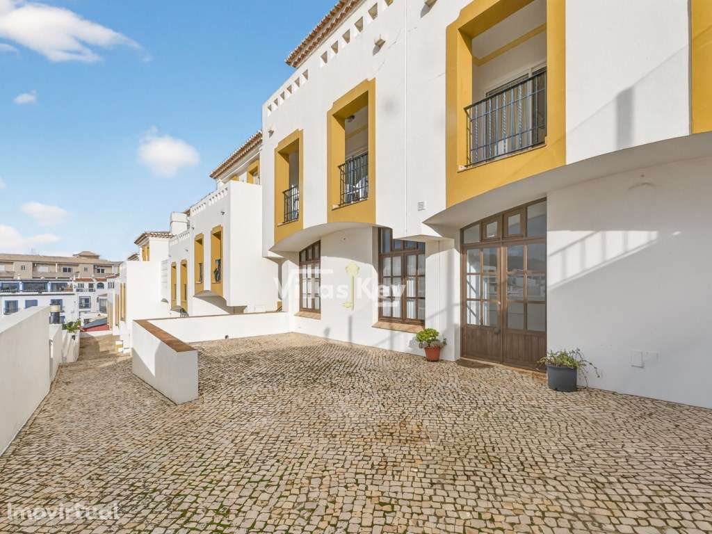 Empreendimento Turístico-Habitacional, primeira linha e com excelen... - Grande imagem: 2/60