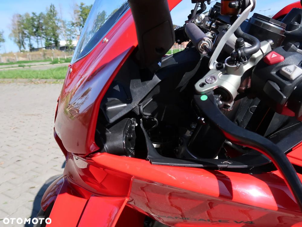 Ducati Panigale V4 - 32