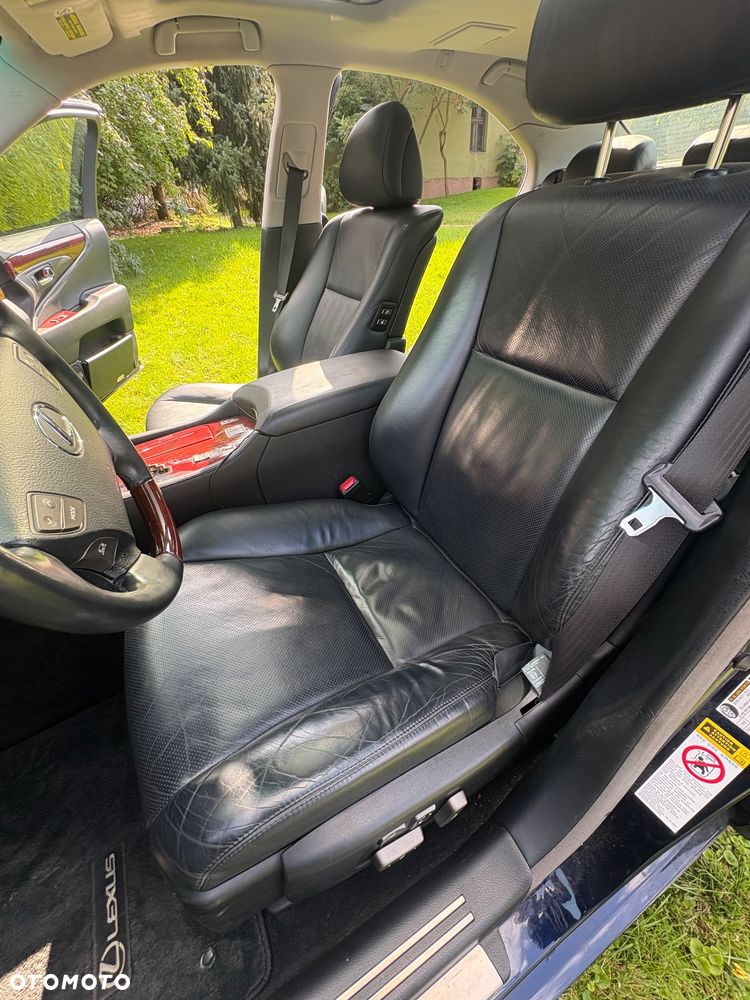 Lexus LS 460 Prestige - 17