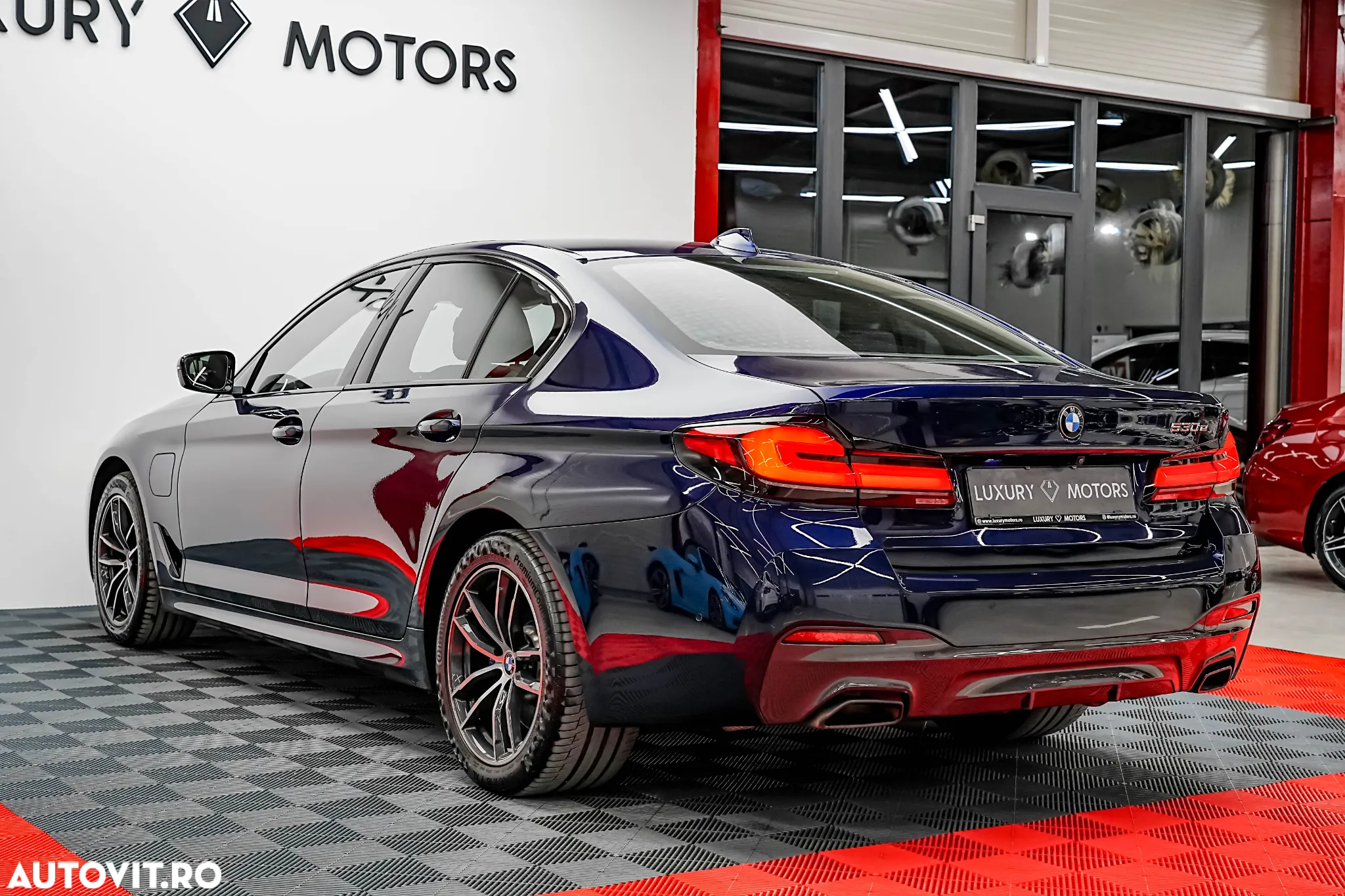 BMW Seria 5 530e Aut. M Sport Edition - 17