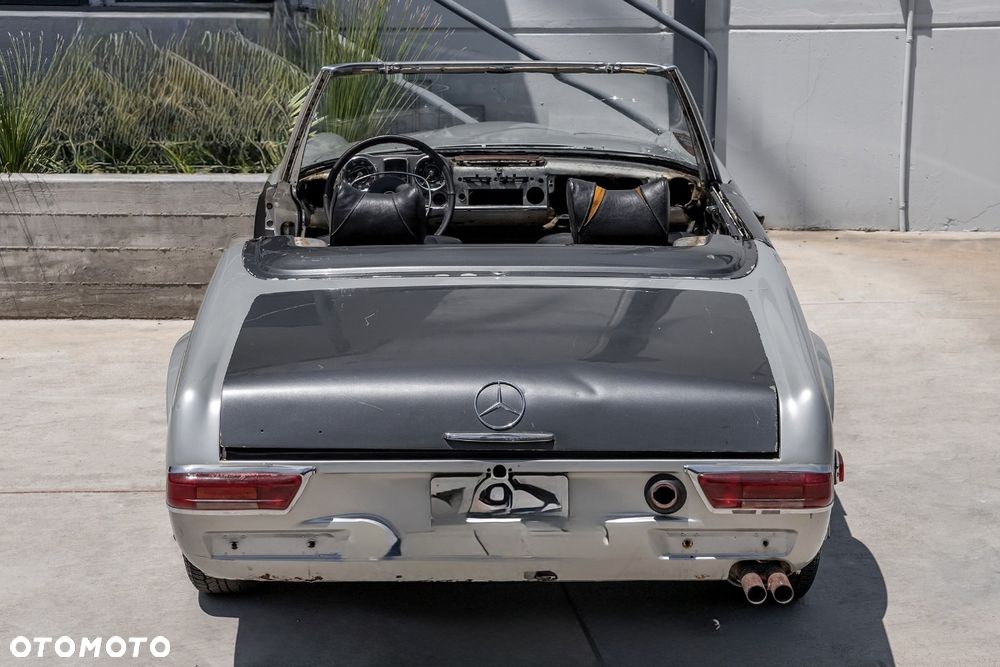 Mercedes-Benz 280 - 9