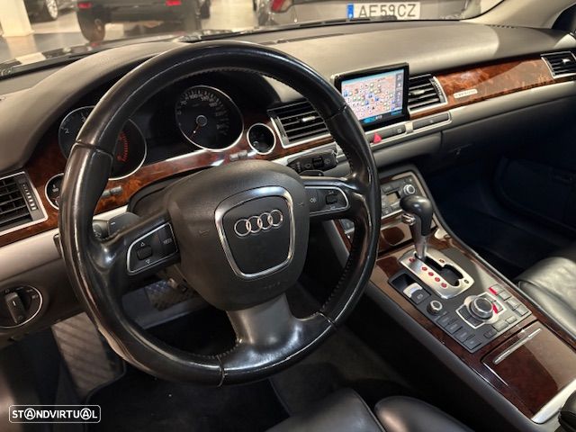 Audi A8 3.0 TDI V6 quattro Tiptronic - 32