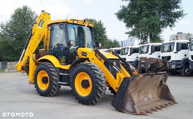 JCB 4CX - 1