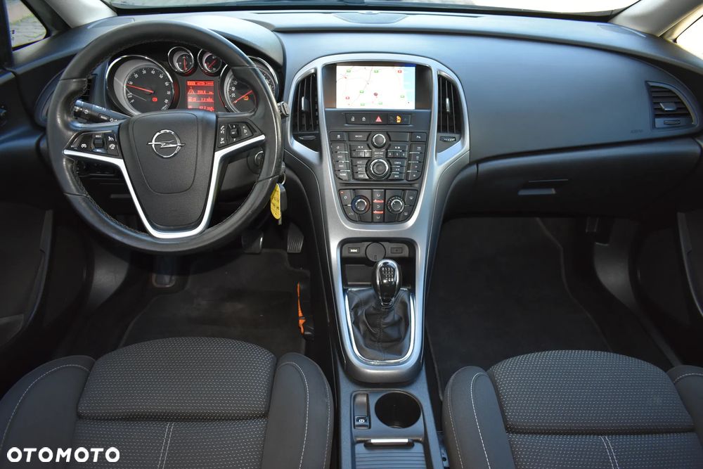 Opel Astra 1.4 Turbo Exklusiv - 5
