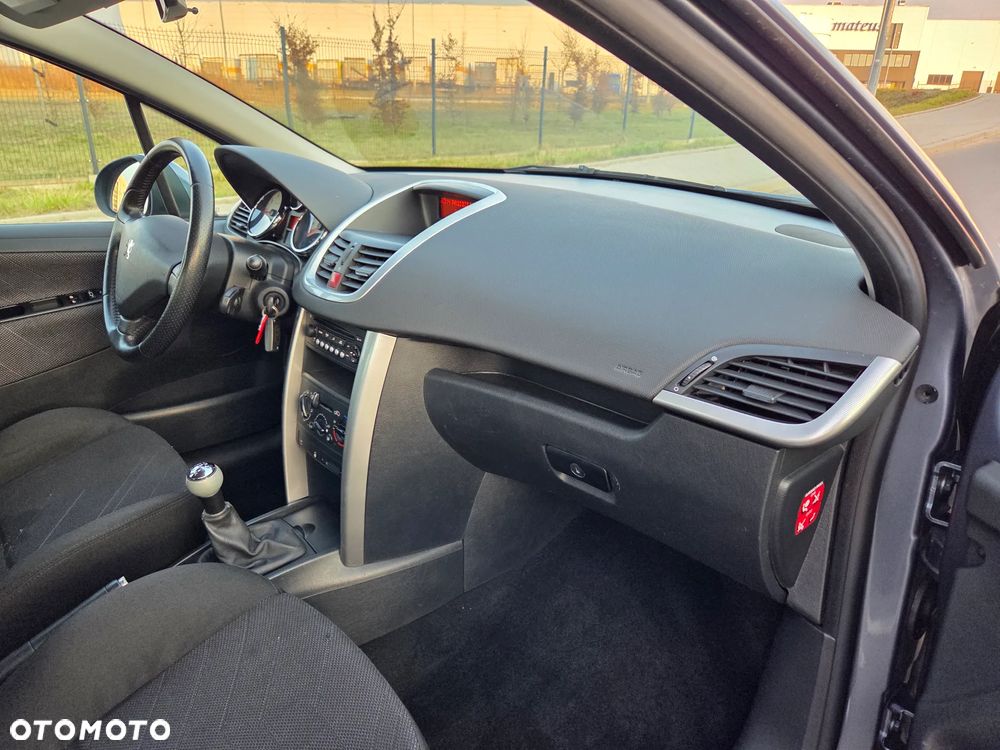 Peugeot 207 120 VTi Sport - 17