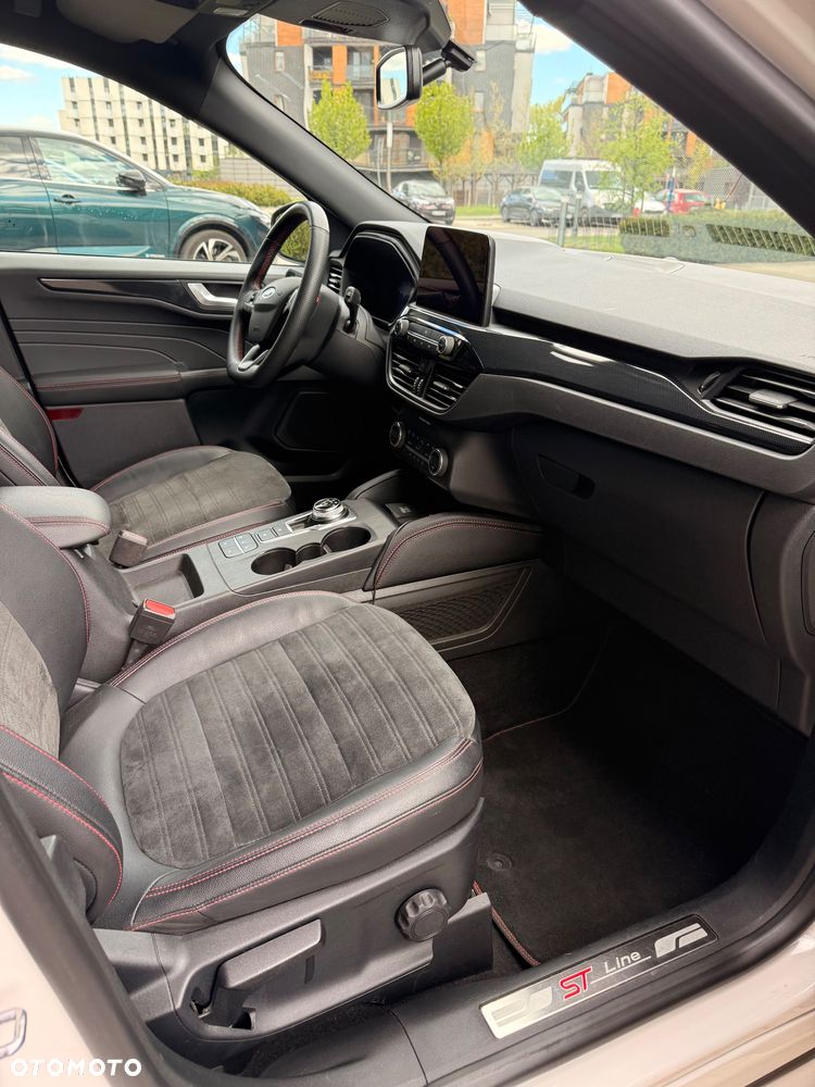 Ford Kuga 2.5P PHEV FWD ST-Line X - 7