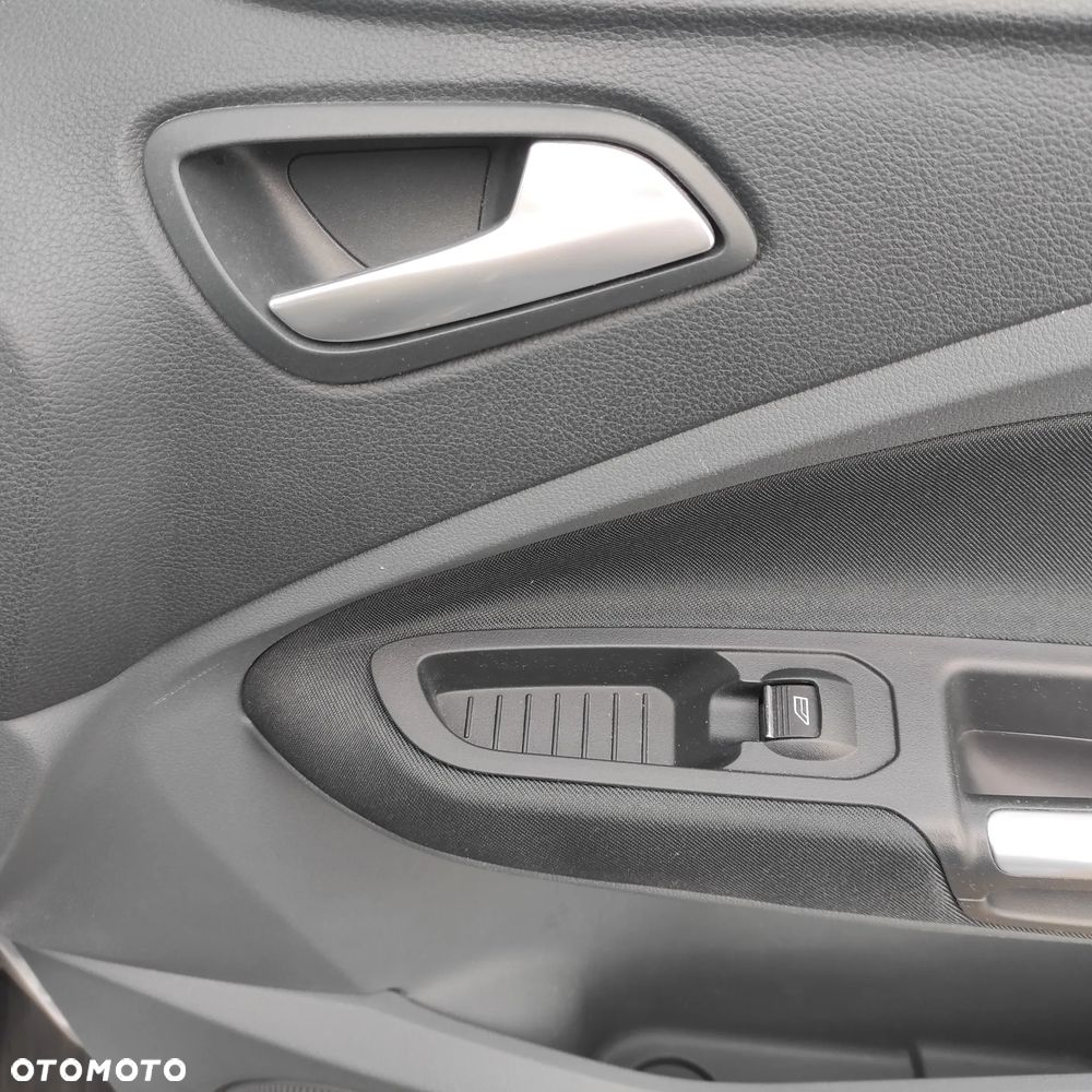 Ford C-MAX - 19