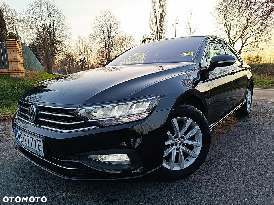 Volkswagen Passat 1.5 TSI EVO Business DSG - 1