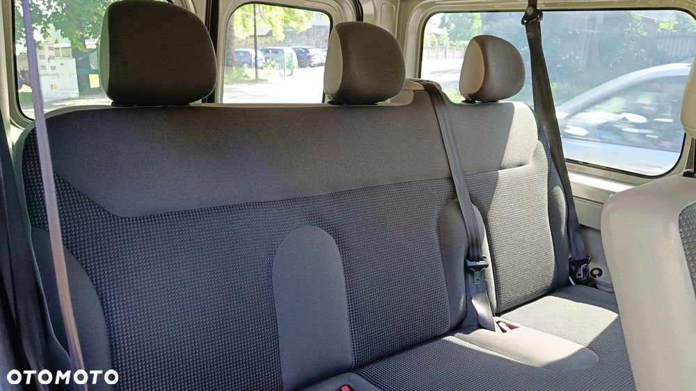 Opel Vivaro L2H1 2.9t Edition - 31