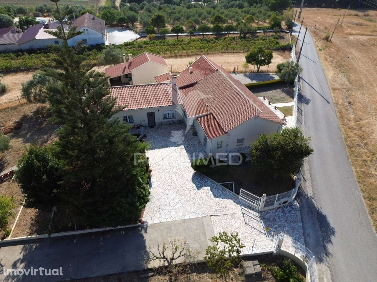 Moradia T4+1 - Ribeira da Pipa, Santarém - Grande imagem: 2/37