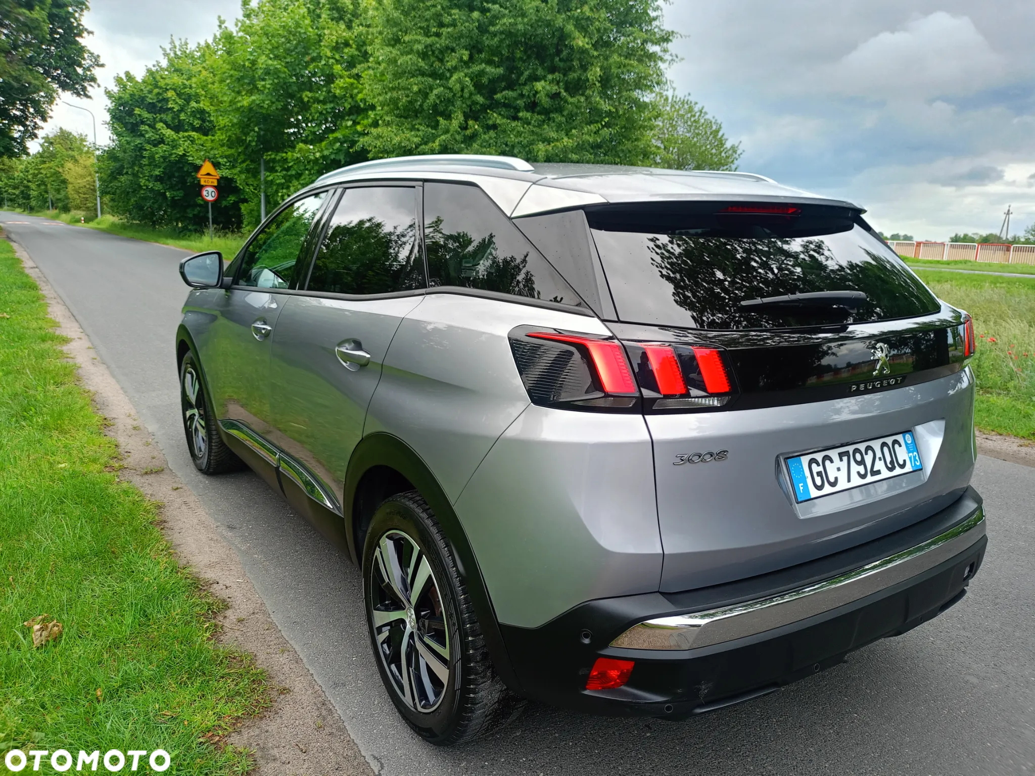 Peugeot 3008 BlueHDi 130 Stop & Start EAT8 Allure - 2