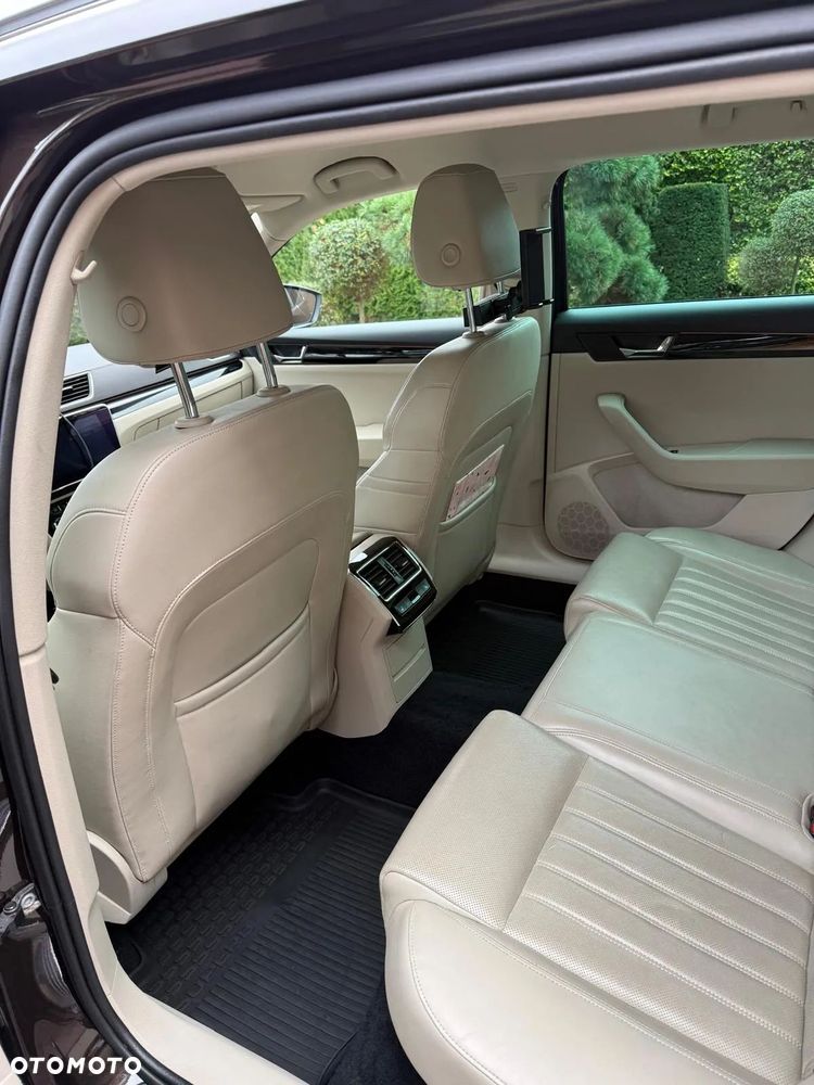 Skoda Superb 2.0 TDI 4x4 L&K DSG - 14