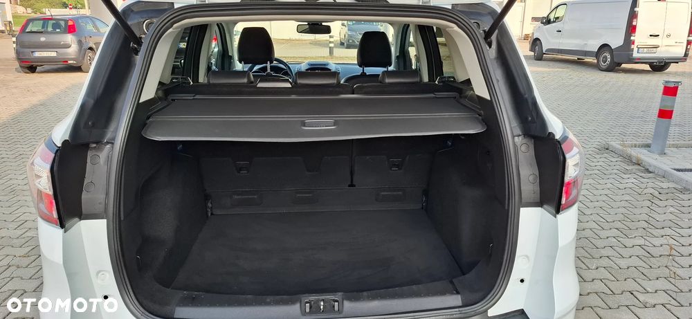 Ford Kuga - 31