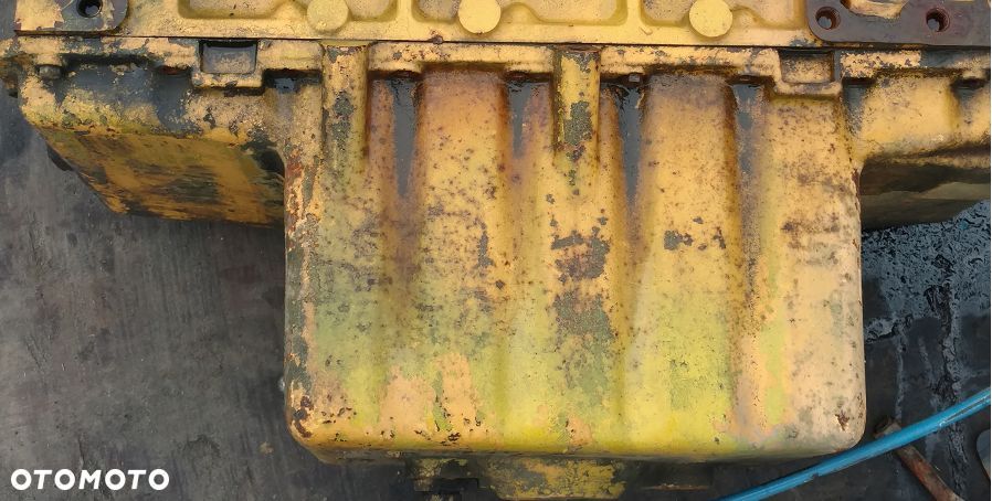 Miska olejowa LIEBHERR D904 D 904 NA 904 T CZĘŚCI WAŁ KORBOWY GŁOWICA TŁOK