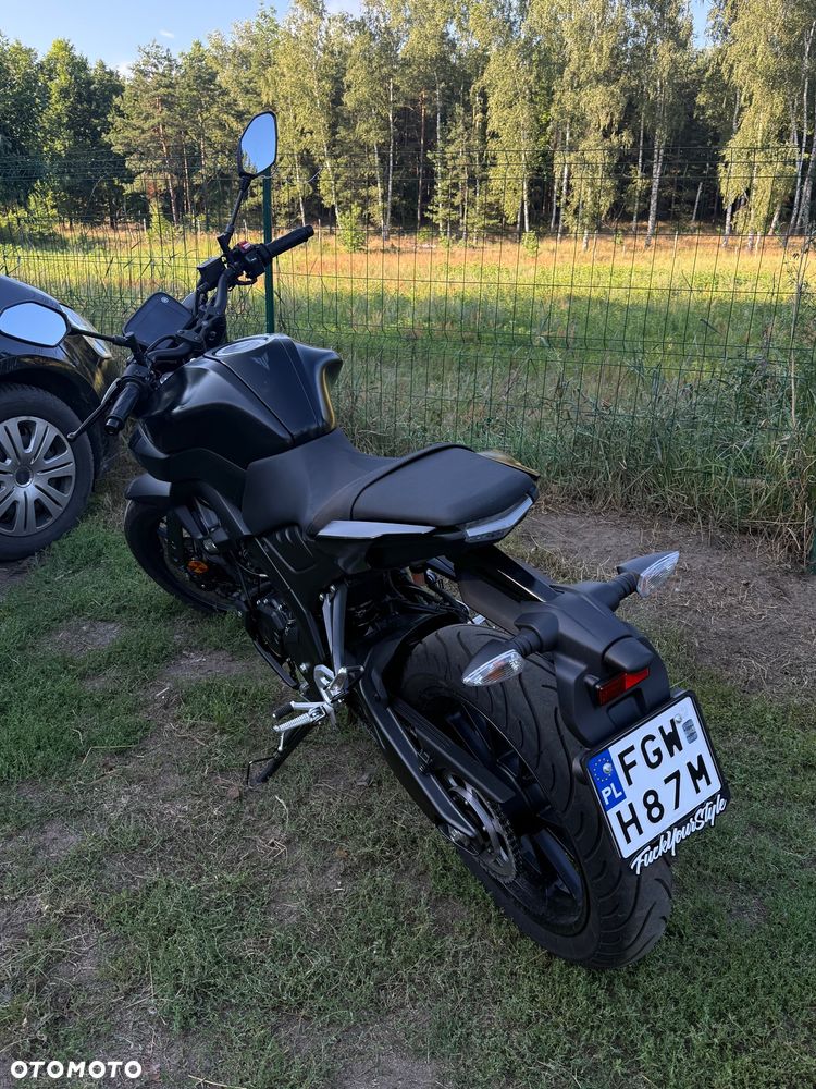 Yamaha MT - 2