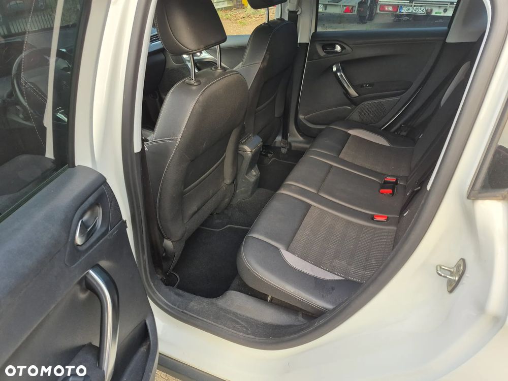 Peugeot 2008 PureTech 110 Stop&Start EAT6 Active - 10