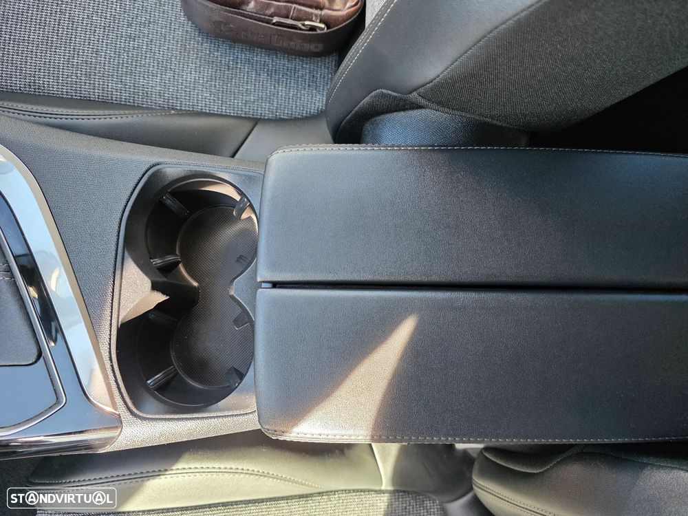 Peugeot 3008 1.2 PureTech Allure Pack - 26