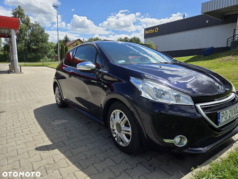 Peugeot 208 ver-e--hdi-fap-115-stop-start-xy - 14