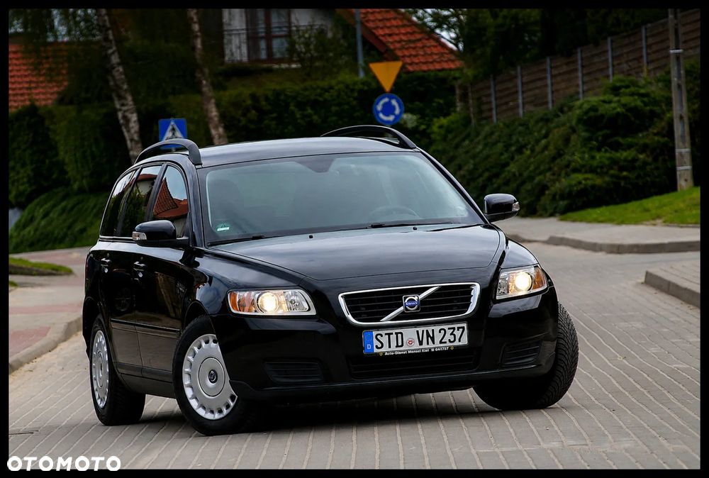 Volvo V50 1.6D DPF Momentum - 1
