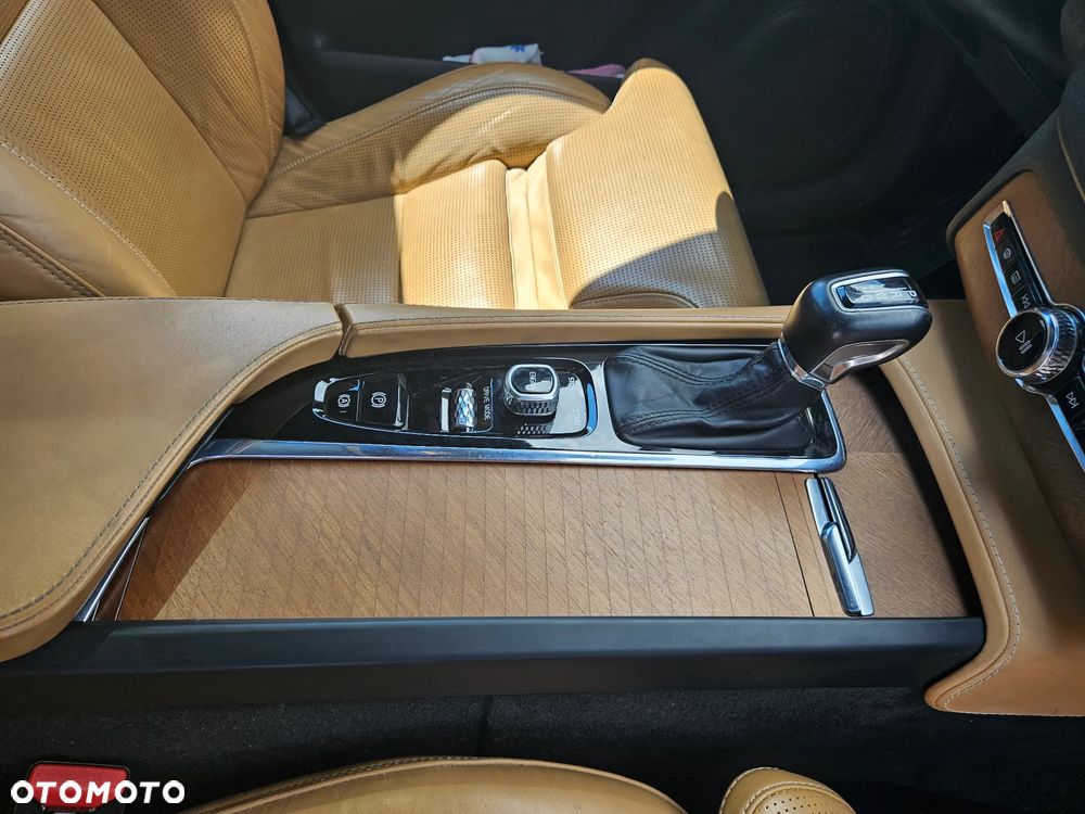 Volvo XC 90 D5 AWD Inscription 7os - 17