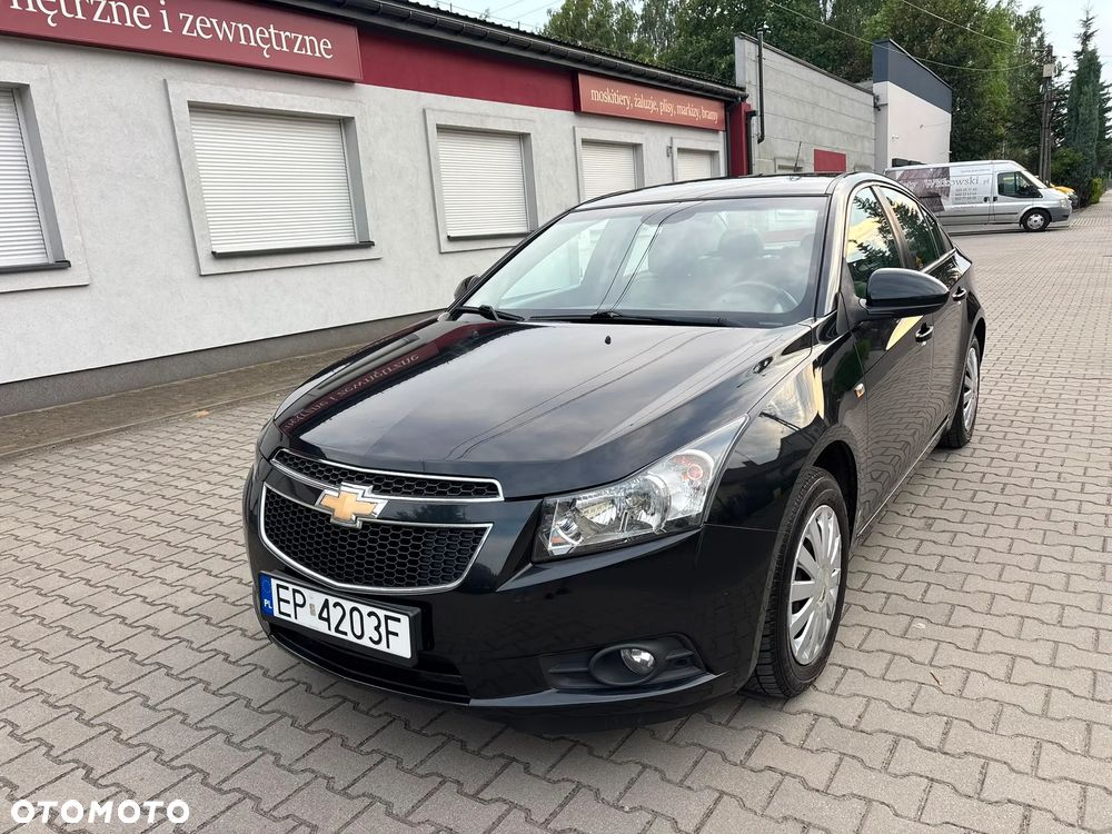 Chevrolet Cruze - 12