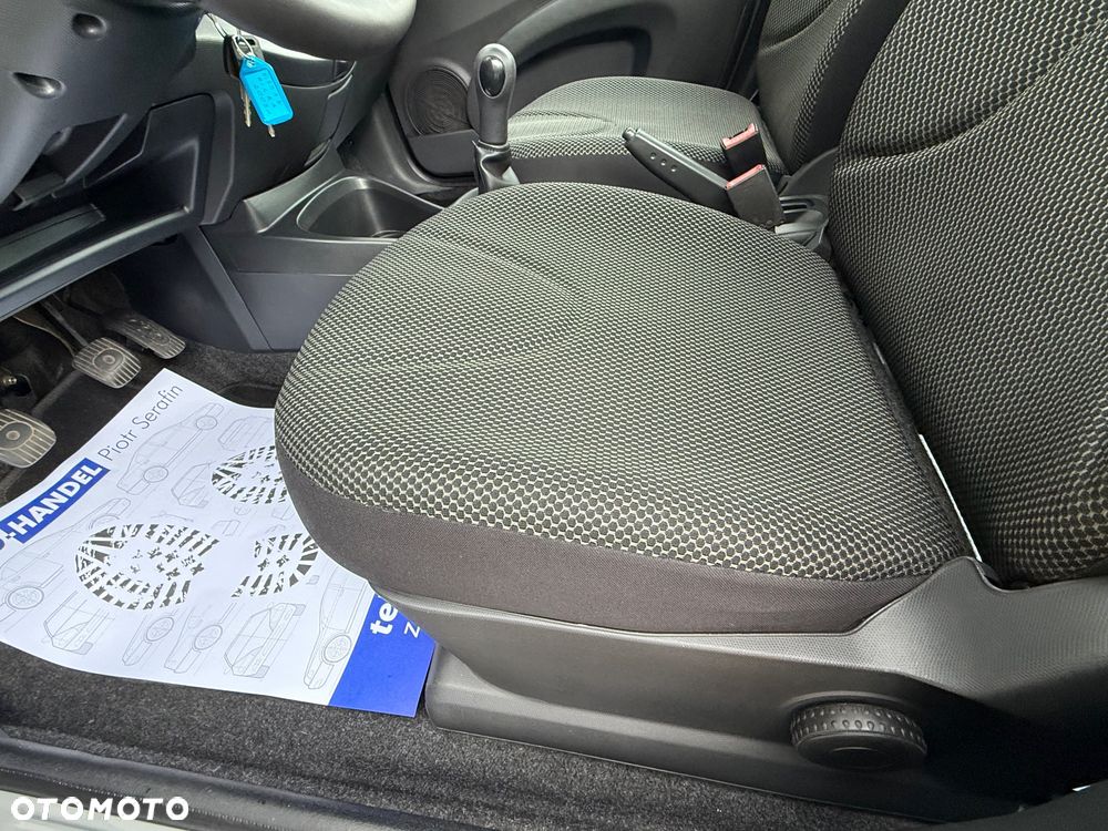Nissan Micra - 13