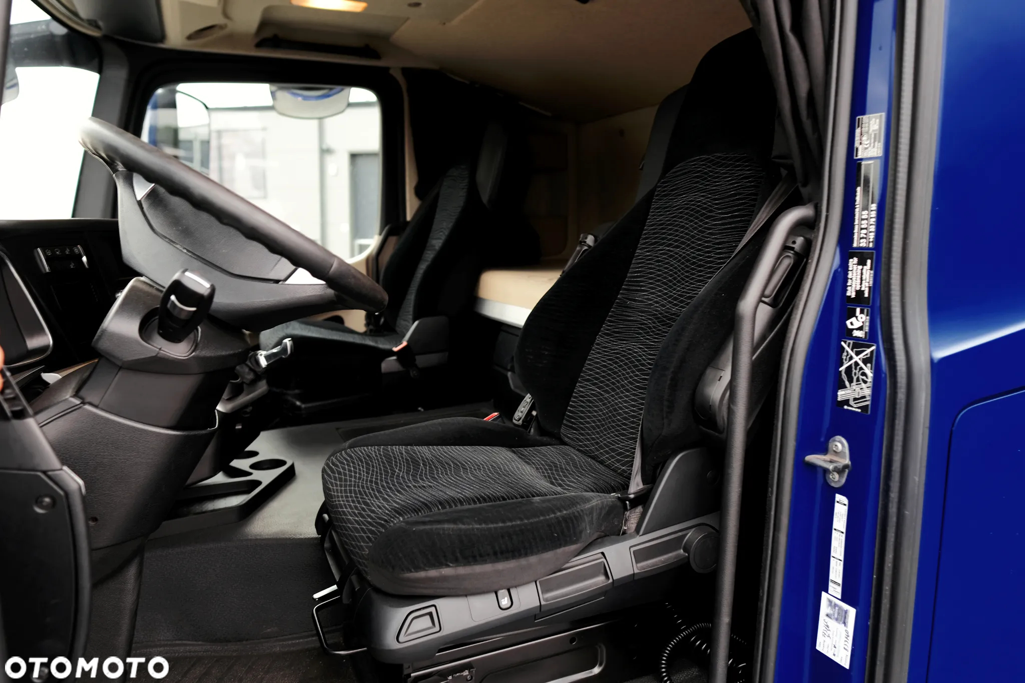 Mercedes-Benz Actros - 26