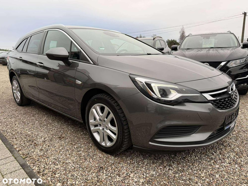Opel Astra 1.6 CDTI Cosmo - 2