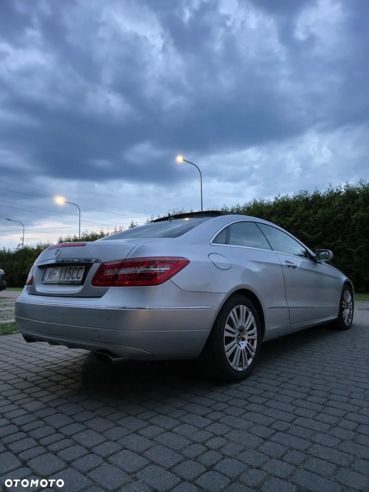 Mercedes-Benz Klasa E 350 CGI BlueEffICIENCY - 4