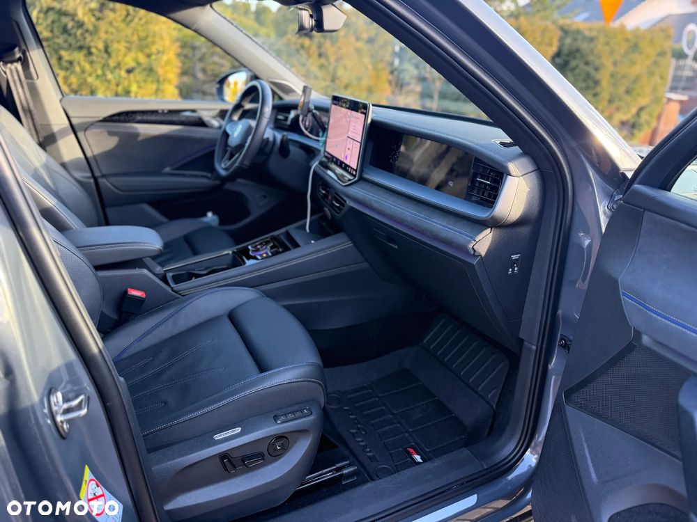 Volkswagen Tayron 2.0 TDI SCR 4MotION DSG R-Line - 15