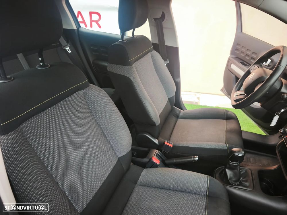 Citroën C3 1.2 PureTech Shine - 19