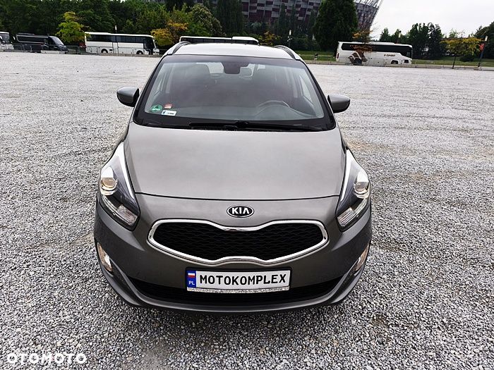 Kia Carens - 20