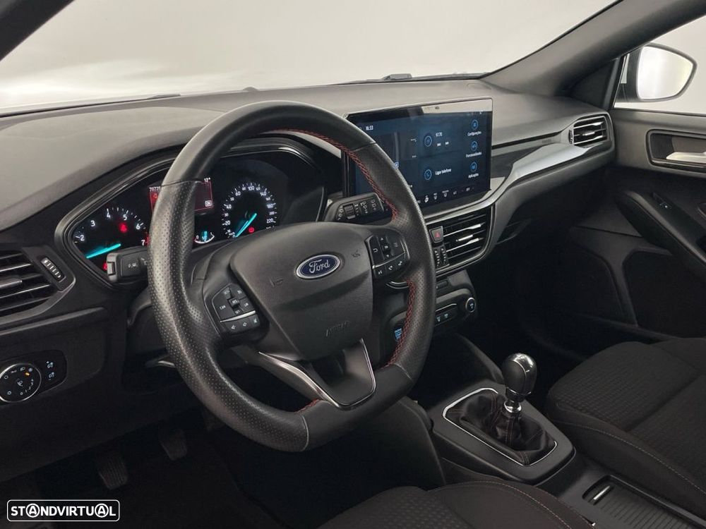Ford Focus 1.0 EcoBoost MHEV ST-Line - 15