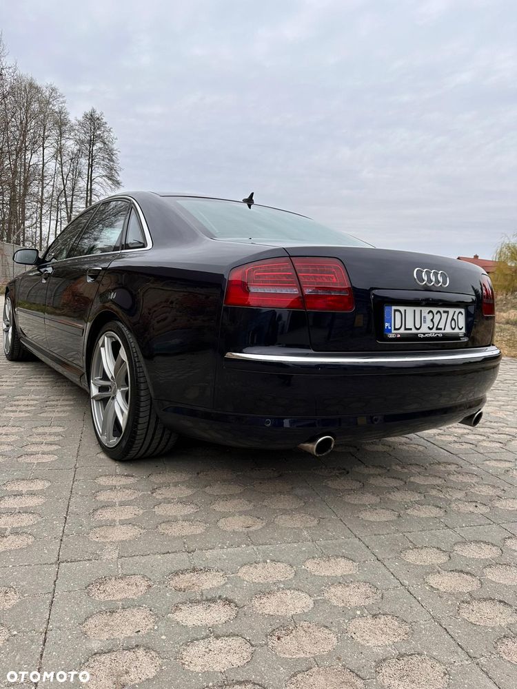 Audi A8 4.2 Quattro - 4