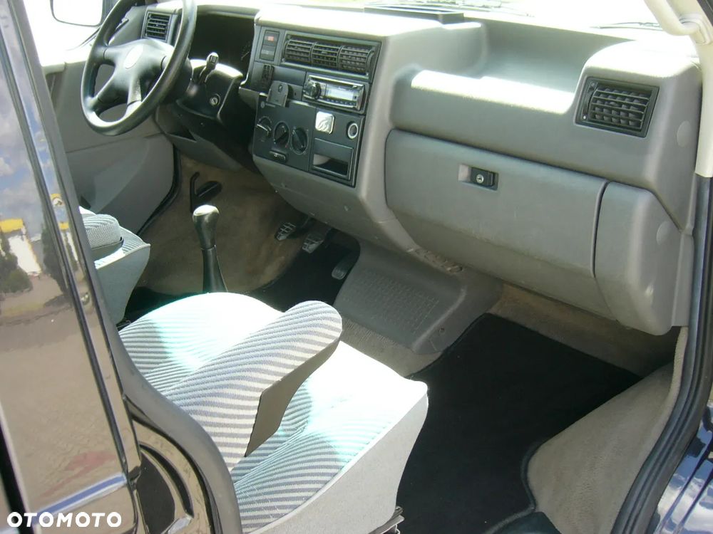 Volkswagen Transporter T4 LIFT 2,5 tdi 102Ps - 17