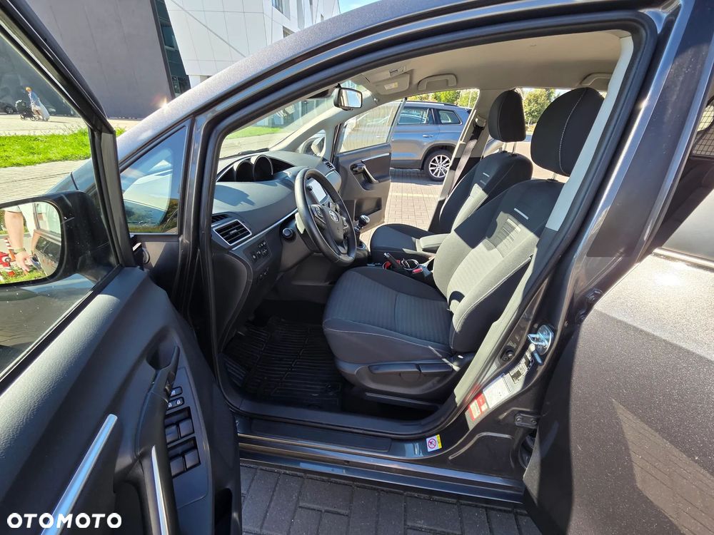 Toyota Verso 1.8 Premium EU6 - 13
