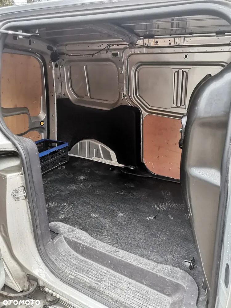 Ford transit connect - 11