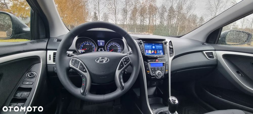 Hyundai i30 1.4 Passion Plus - 16