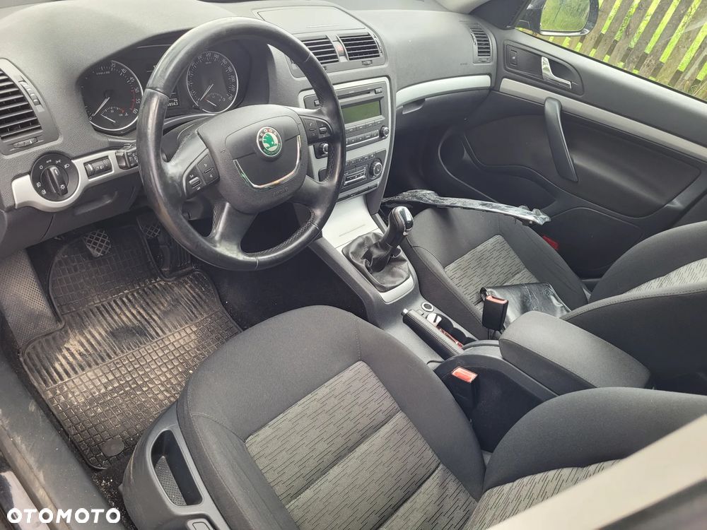 Skoda Octavia 2.0 TDI DPF Ambition - 8