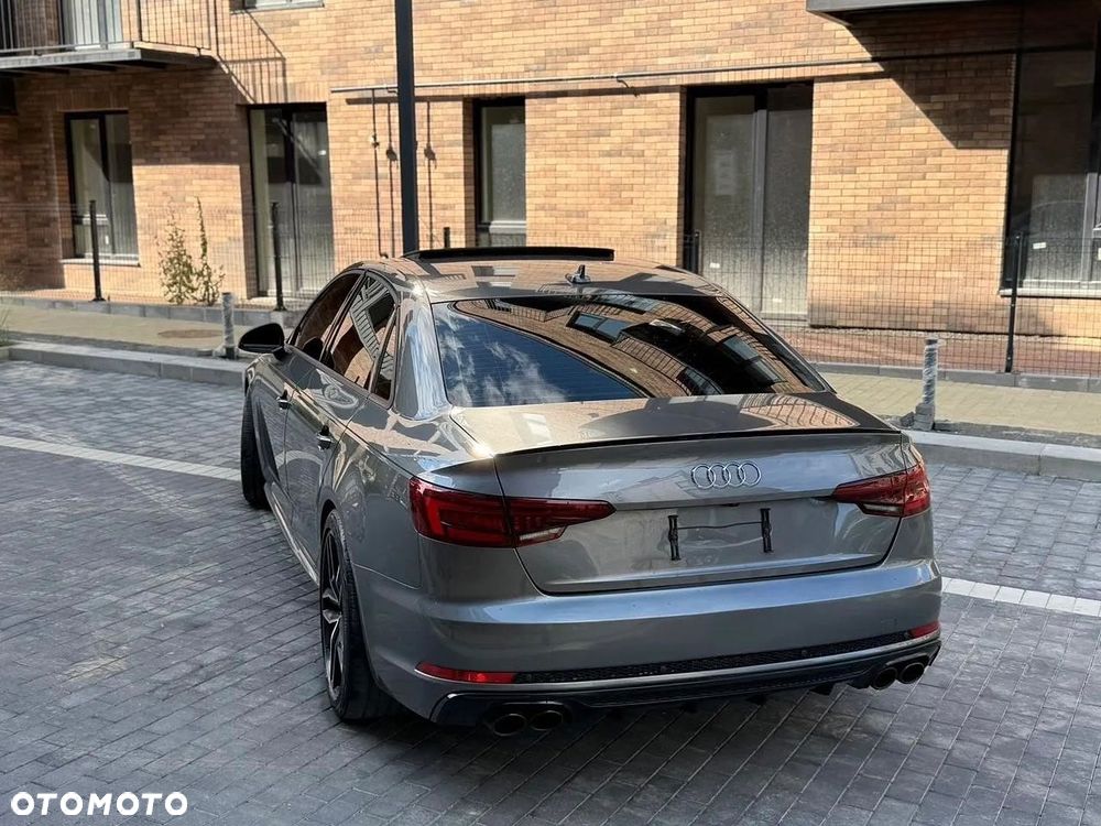 Audi A4 Limousine 2.0 TFSI quattro S tronic sport - 8